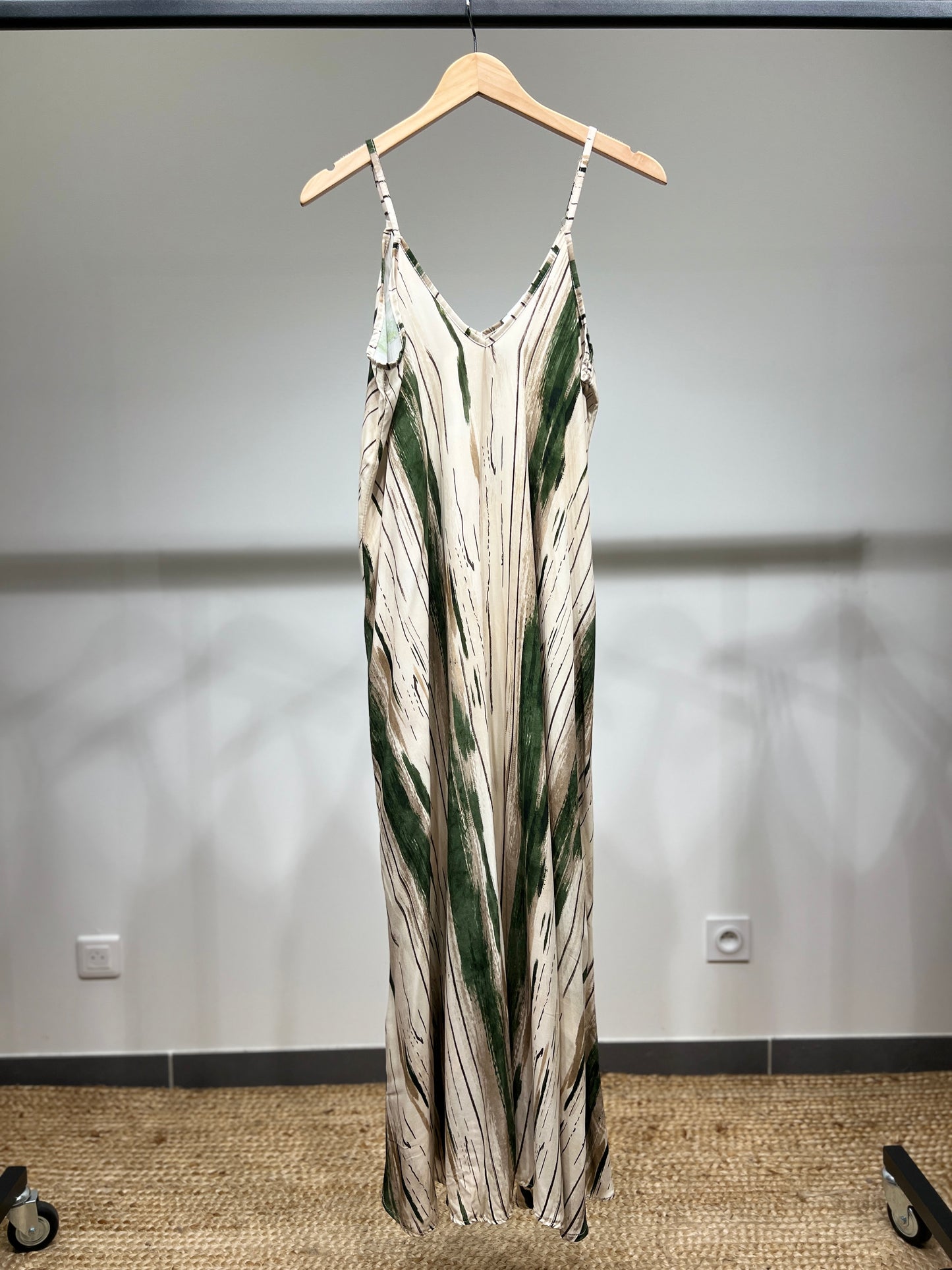 Robe Bretelles Fines Motif Coup De Pinceau 100% Viscose