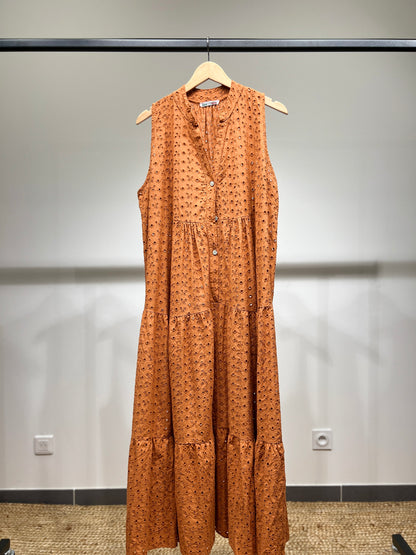 Robe Boutonnée Brodé Ajouré Motif Fleuri 100% Coton