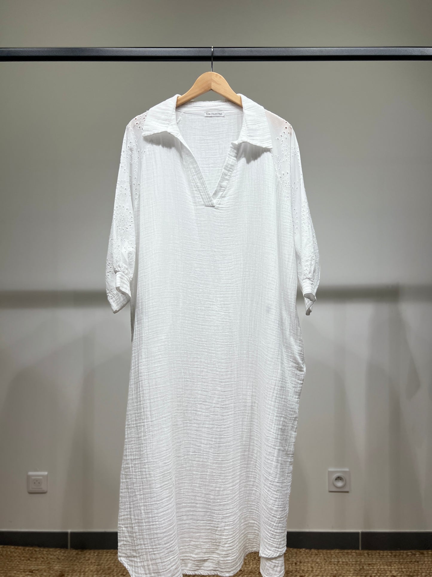 Robe Col Chemise Manche 3/4 Gaze Brodée Ajourée 100% Coton