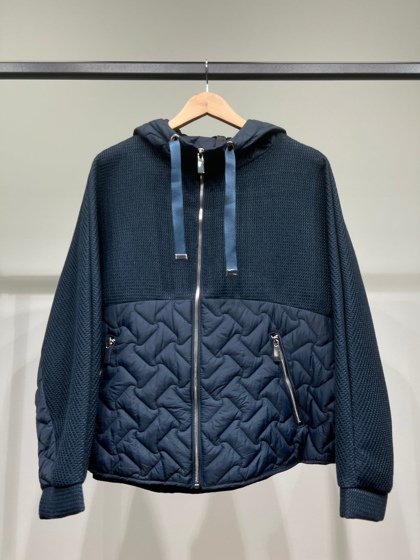 Veste Large Zippée Bi-Matière Matelassé À Capuche Taillé S-M-L