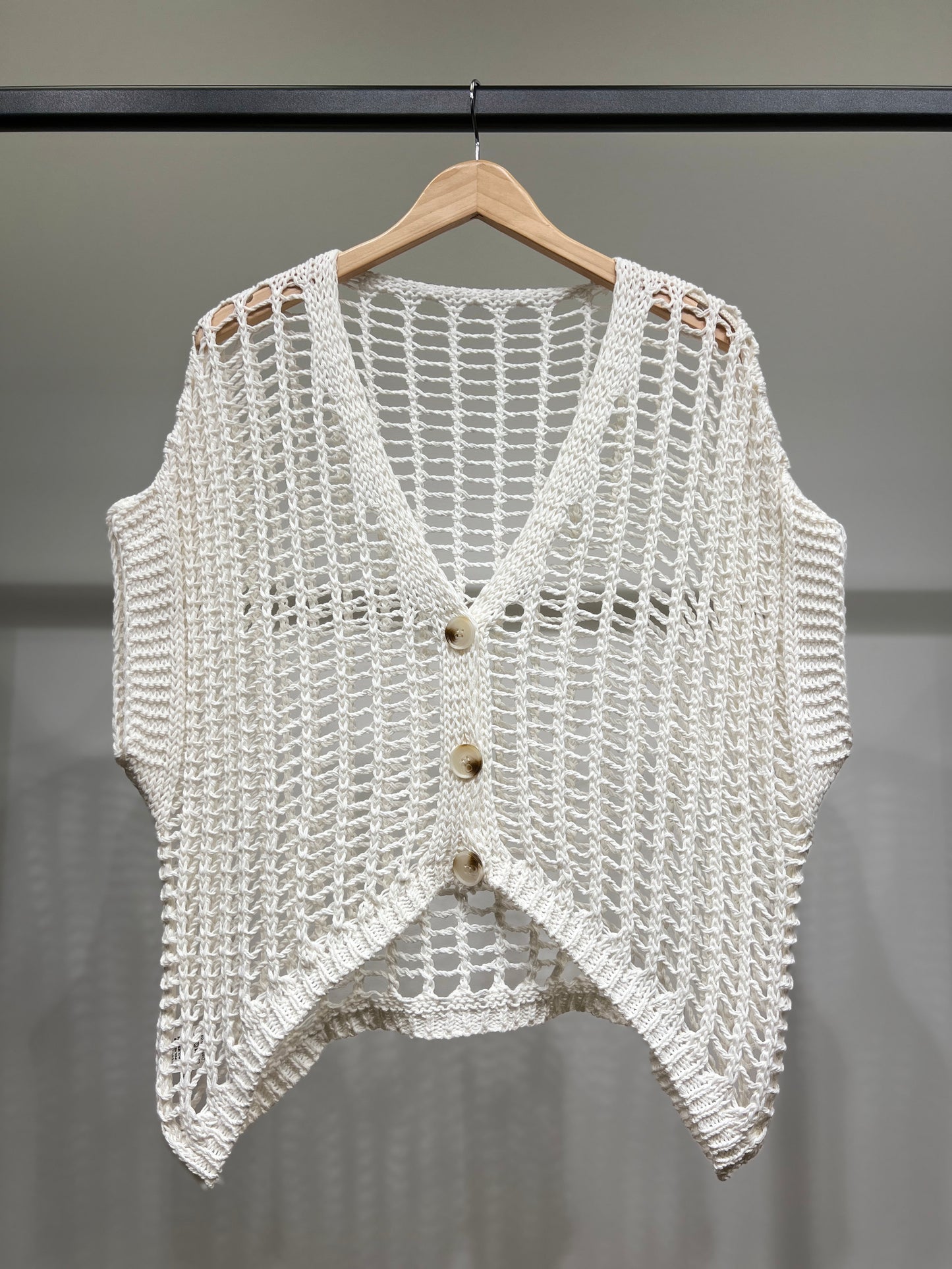 Gilet Sans Manche En Maille Ajouré Boutonné 65% Coton