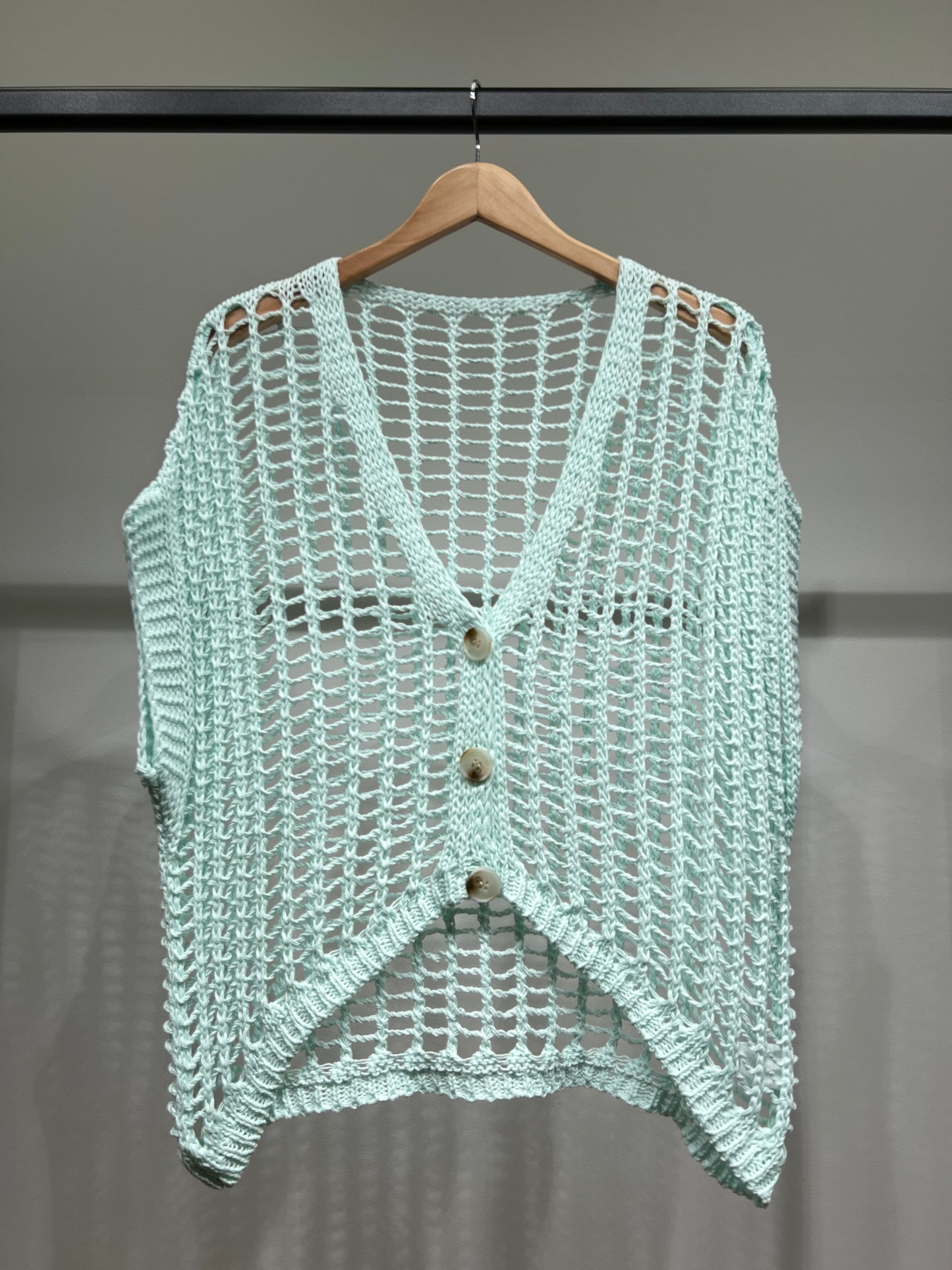 Gilet Sans Manche En Maille Ajouré Boutonné 65% Coton