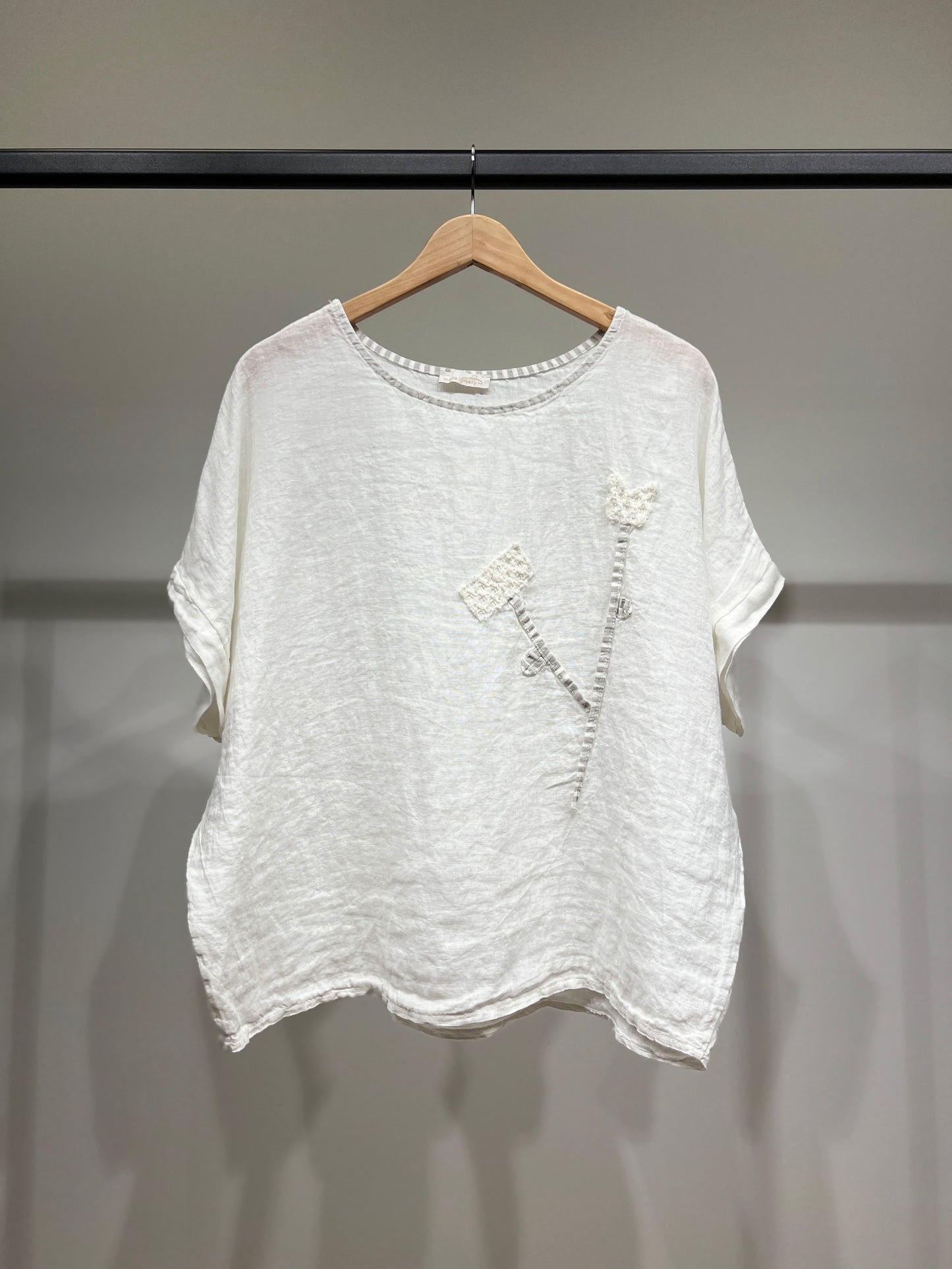 T-Shirt Manche Courte Col Rond à Décoration Florale 100% Lin