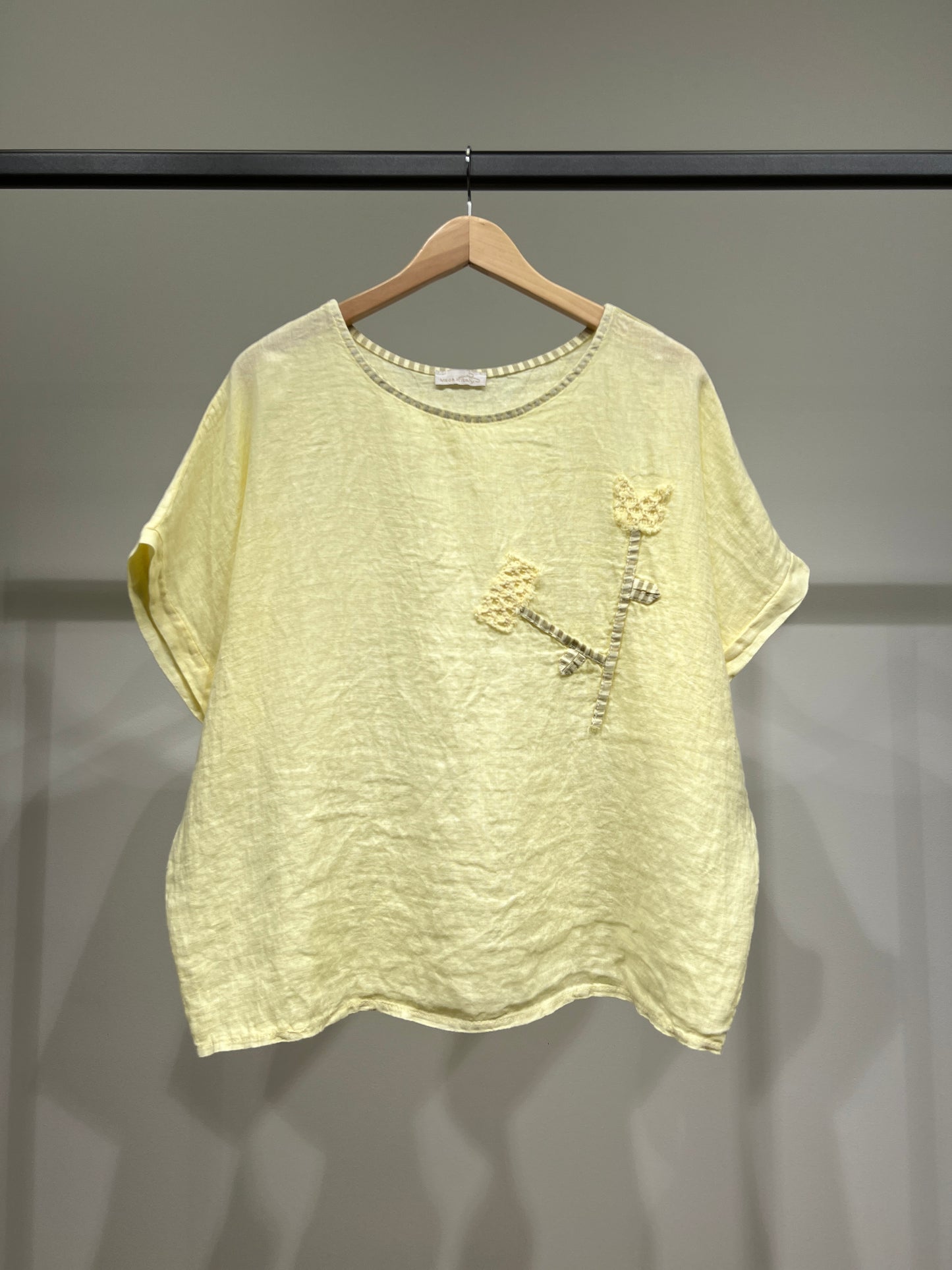 T-Shirt Manche Courte Col Rond à Décoration Florale 100% Lin