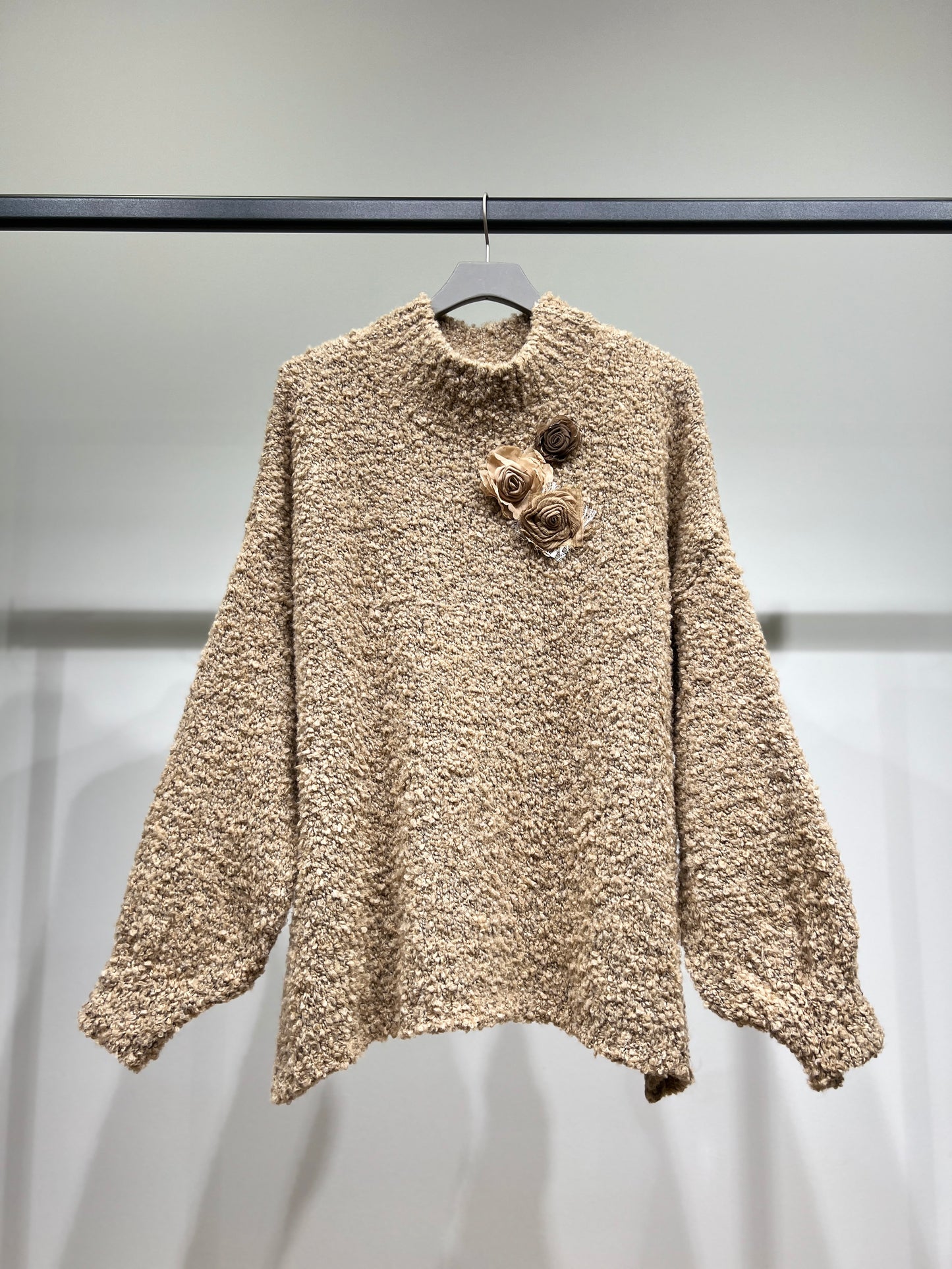 Pull Moumoute Large Manche Ballon Pins Fleurs