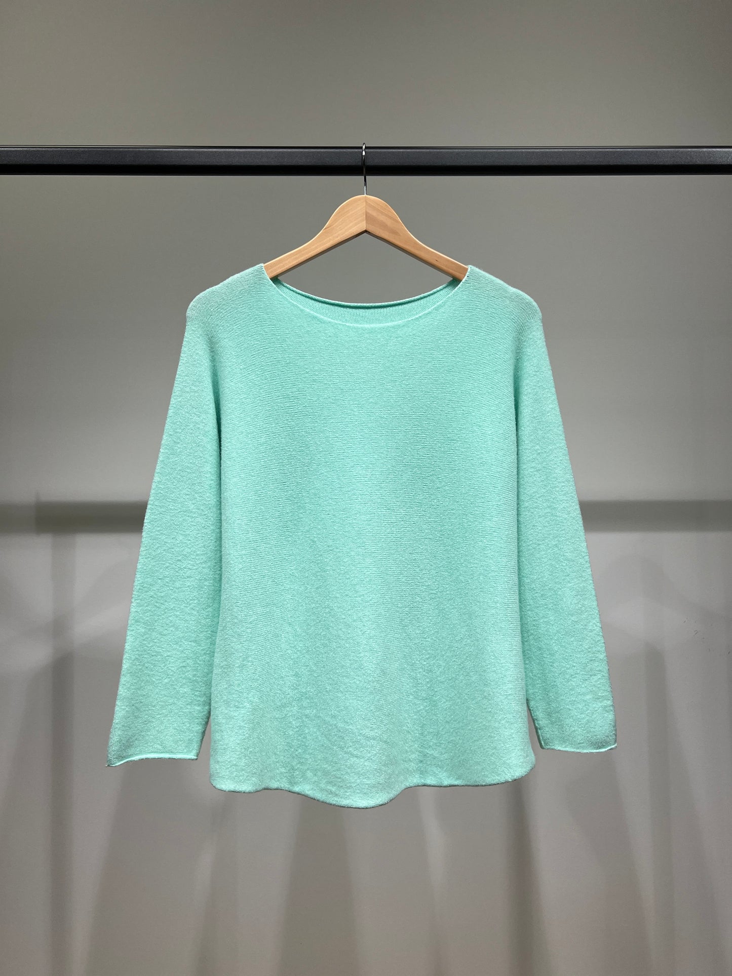 Long Sleeve Round Neck Viscose Knitted Sweater