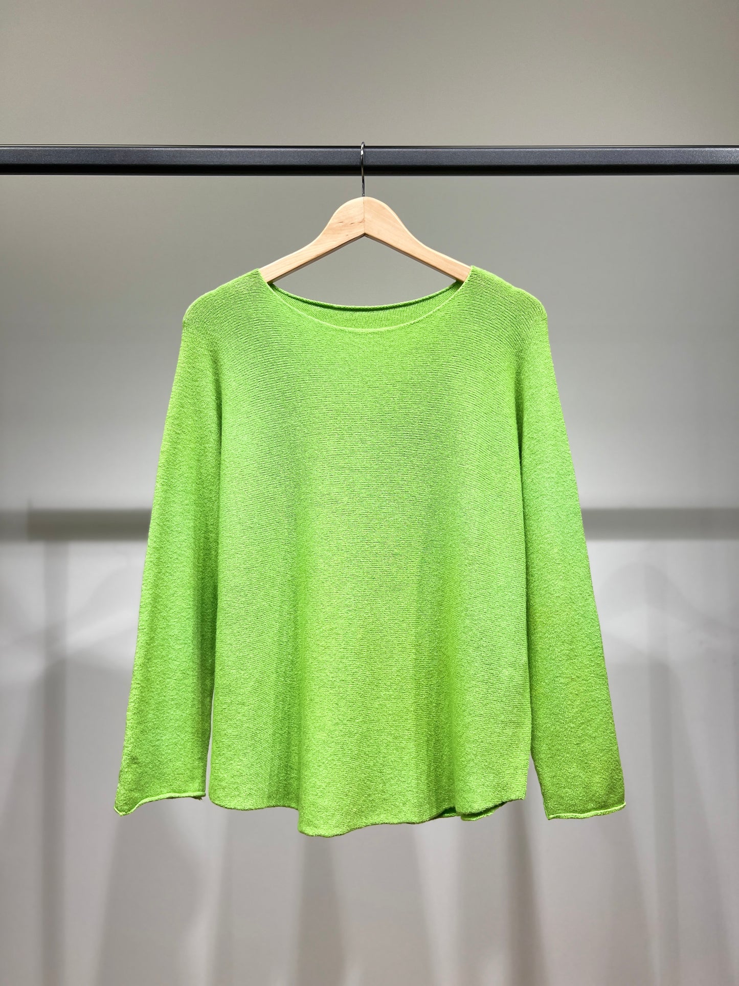 Long Sleeve Round Neck Viscose Knitted Sweater