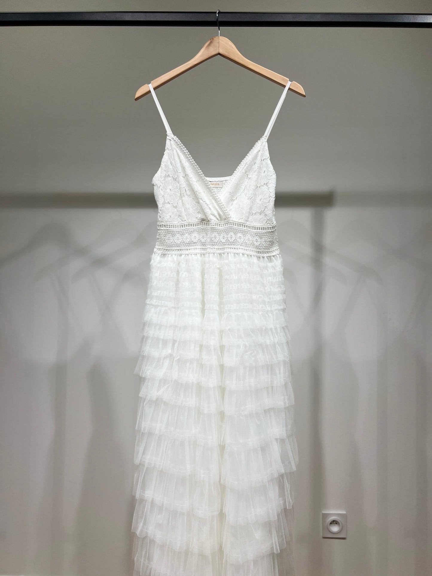 Robe Maxi Cache-Cœur à Dentelle et Volants Étages 35% Coton