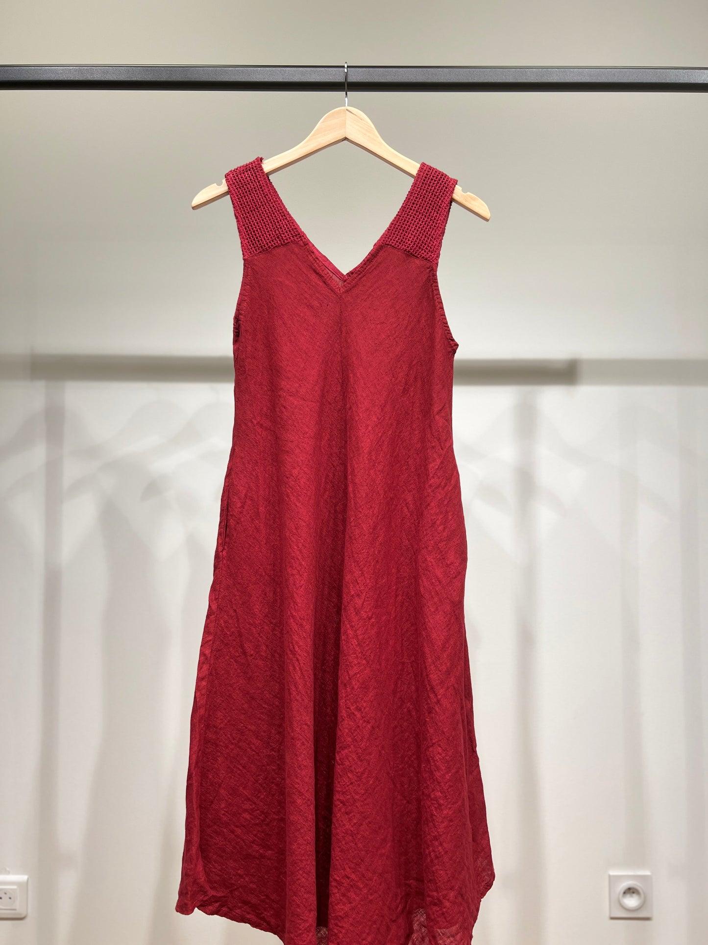 Robe Midi Col V Bretelles Piqués Larges à Poches 100% Lin