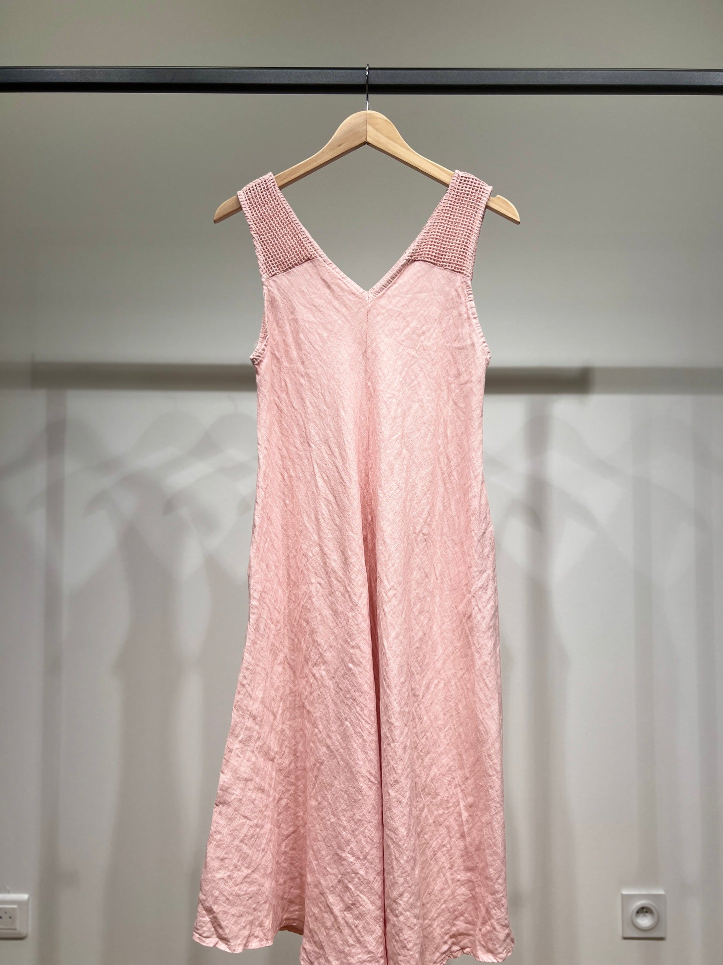 Robe Midi Col V Bretelles Piqués Larges à Poches 100% Lin