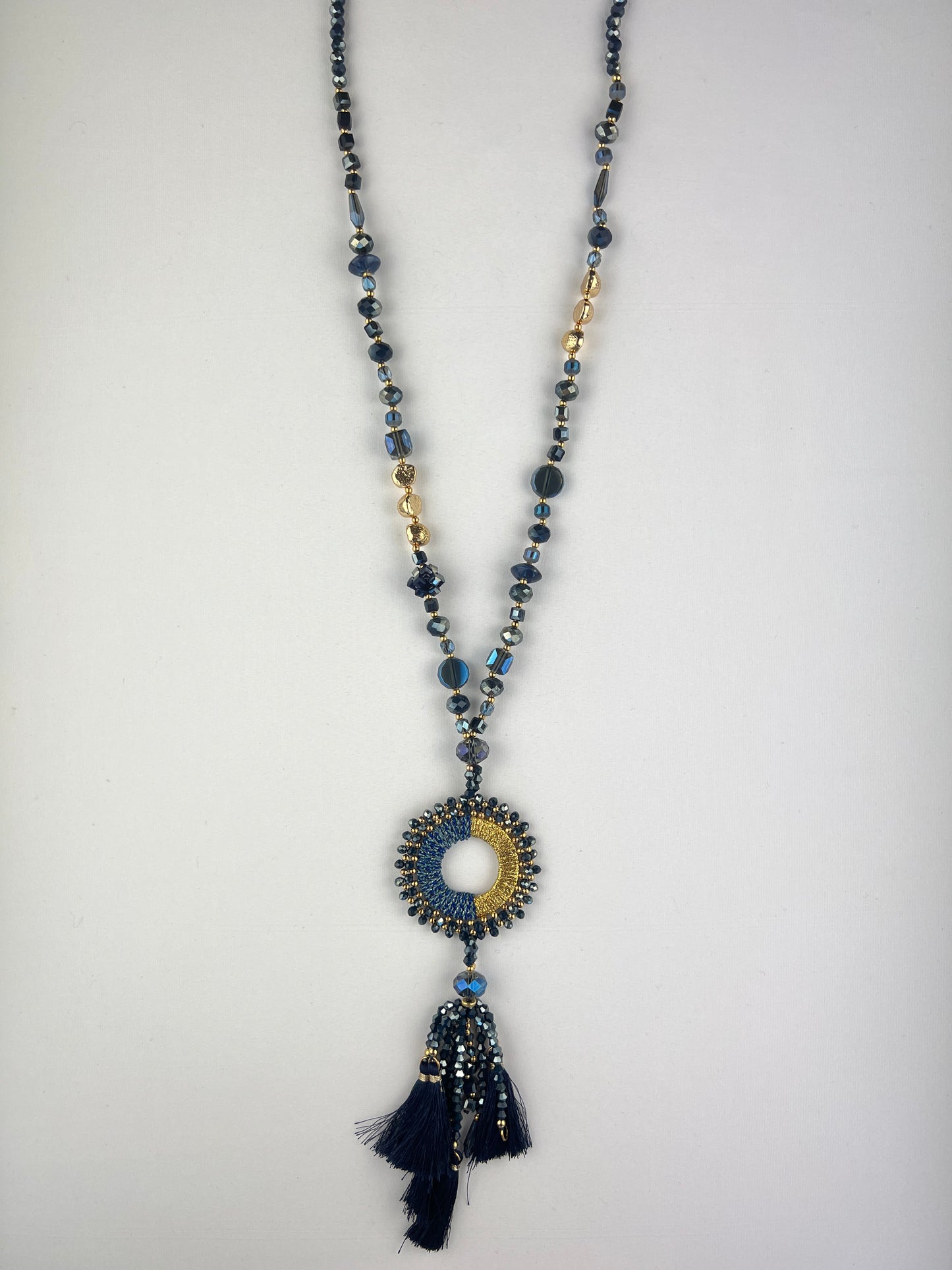 Collier Sautoir à Pendentif Pampilles Et Perles Dorées