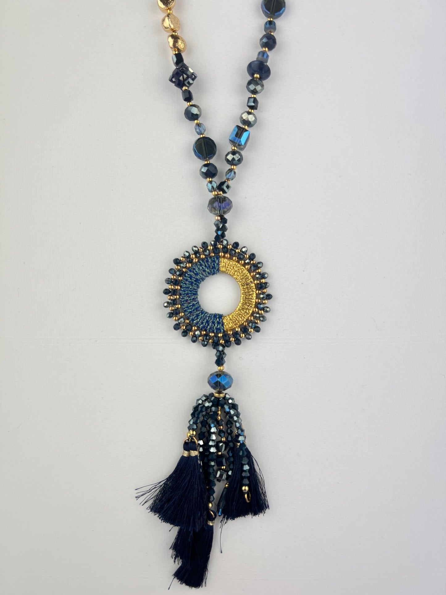 Collier Sautoir à Pendentif Pampilles Et Perles Dorées