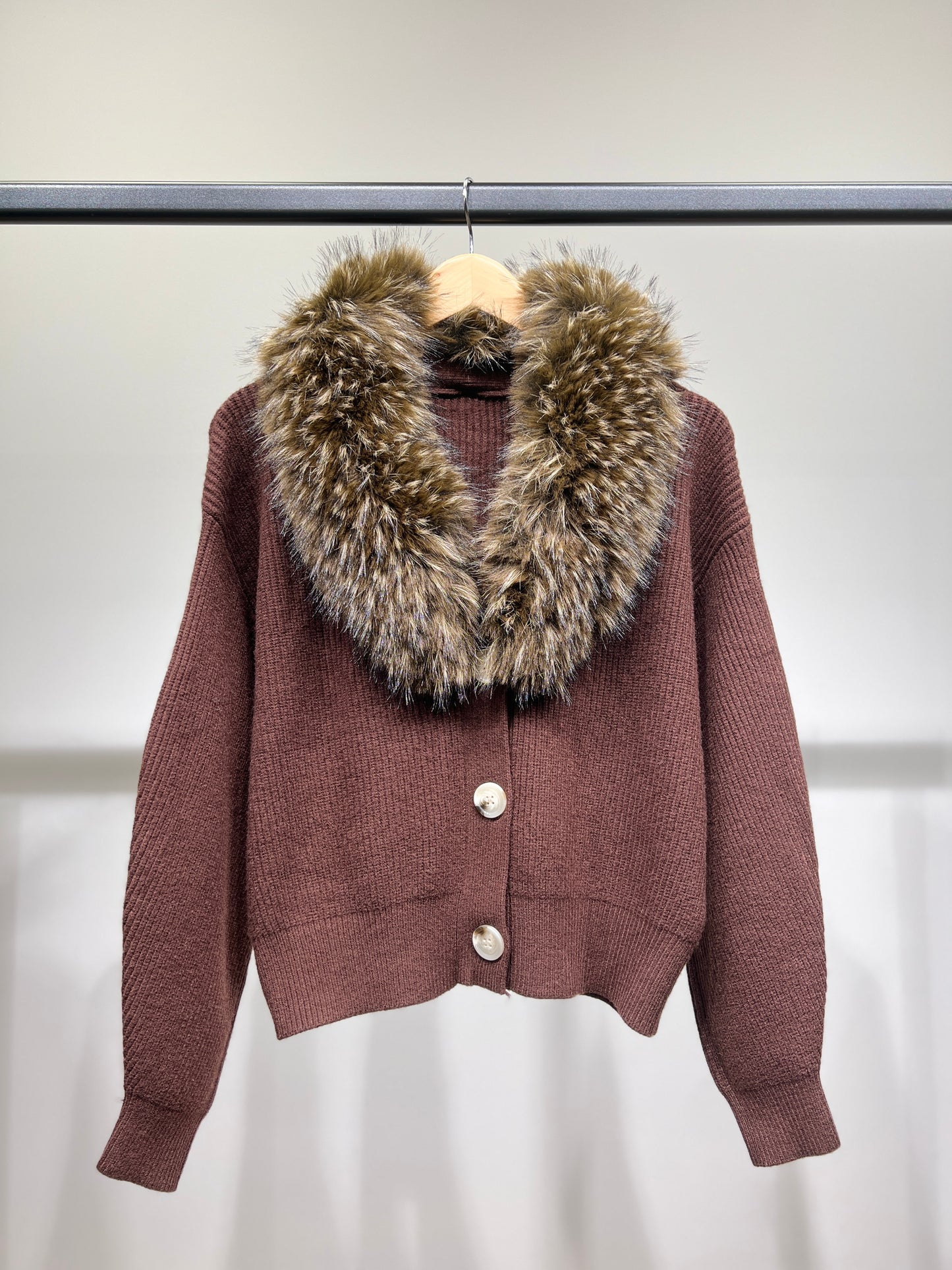 Pull Cardigan Côtelé à Col Fausse Fourrure Amovible