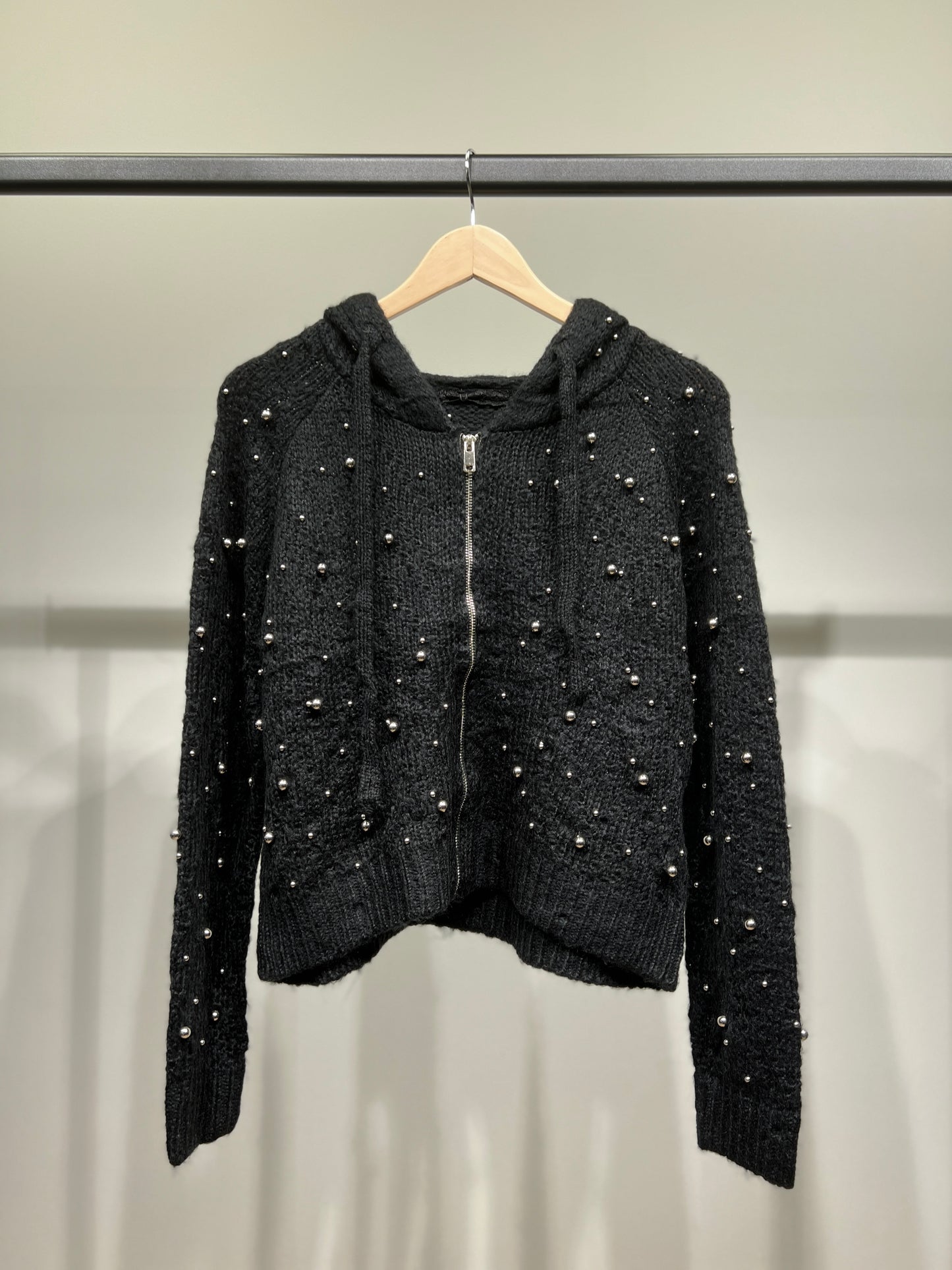 Sweat à Capuche Zippé En Maille Perles Argentée Court
