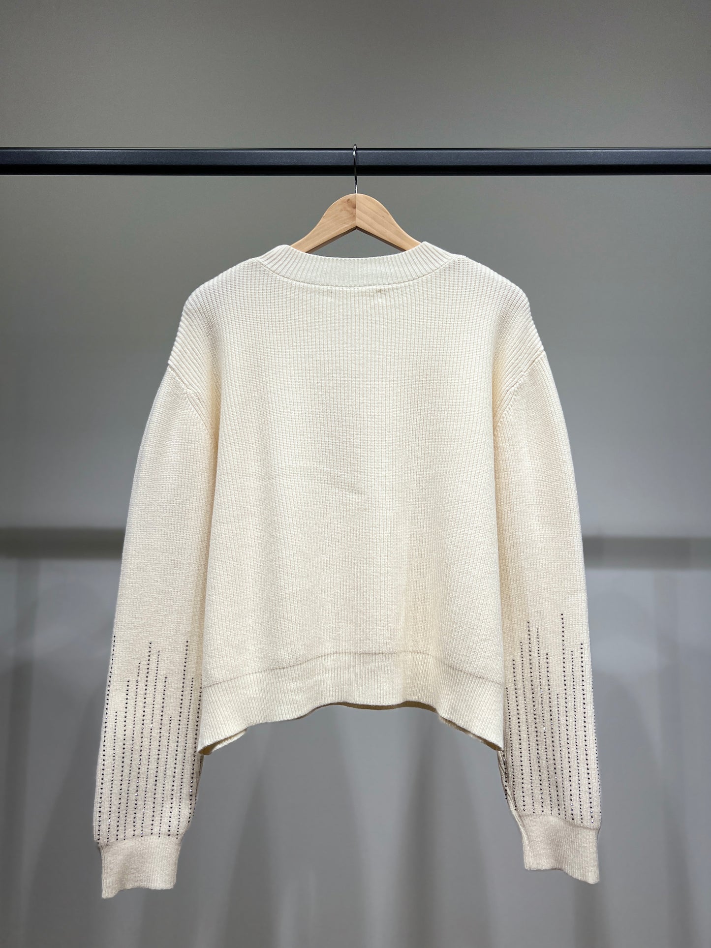 Pull Maille Côtelé Bords Côtes à Bijoux Décoratifs Argentés