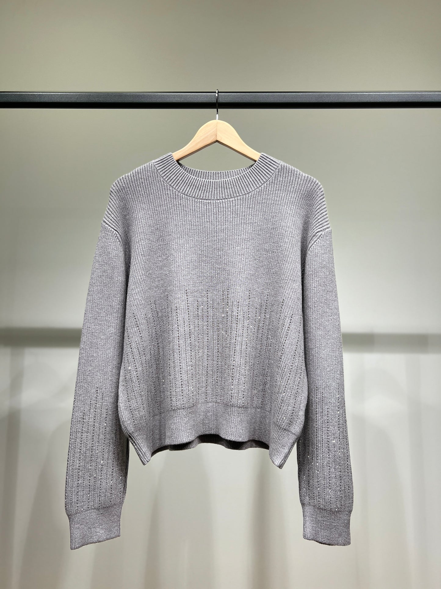 Pull Maille Côtelé Bords Côtes à Bijoux Décoratifs Argentés