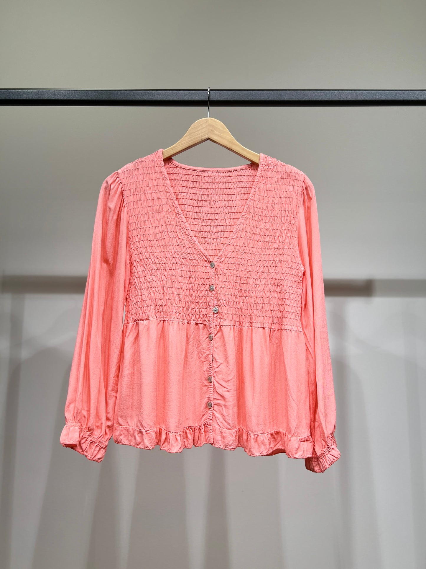 Chemisier Smoké Manche Bouffantes Coupe Peplum 100% Viscose