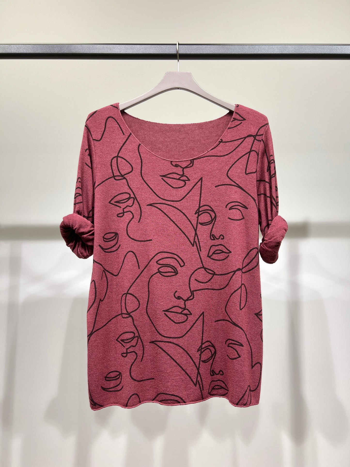 T-Shirt Manche Longue Col Rond à Motif Visages