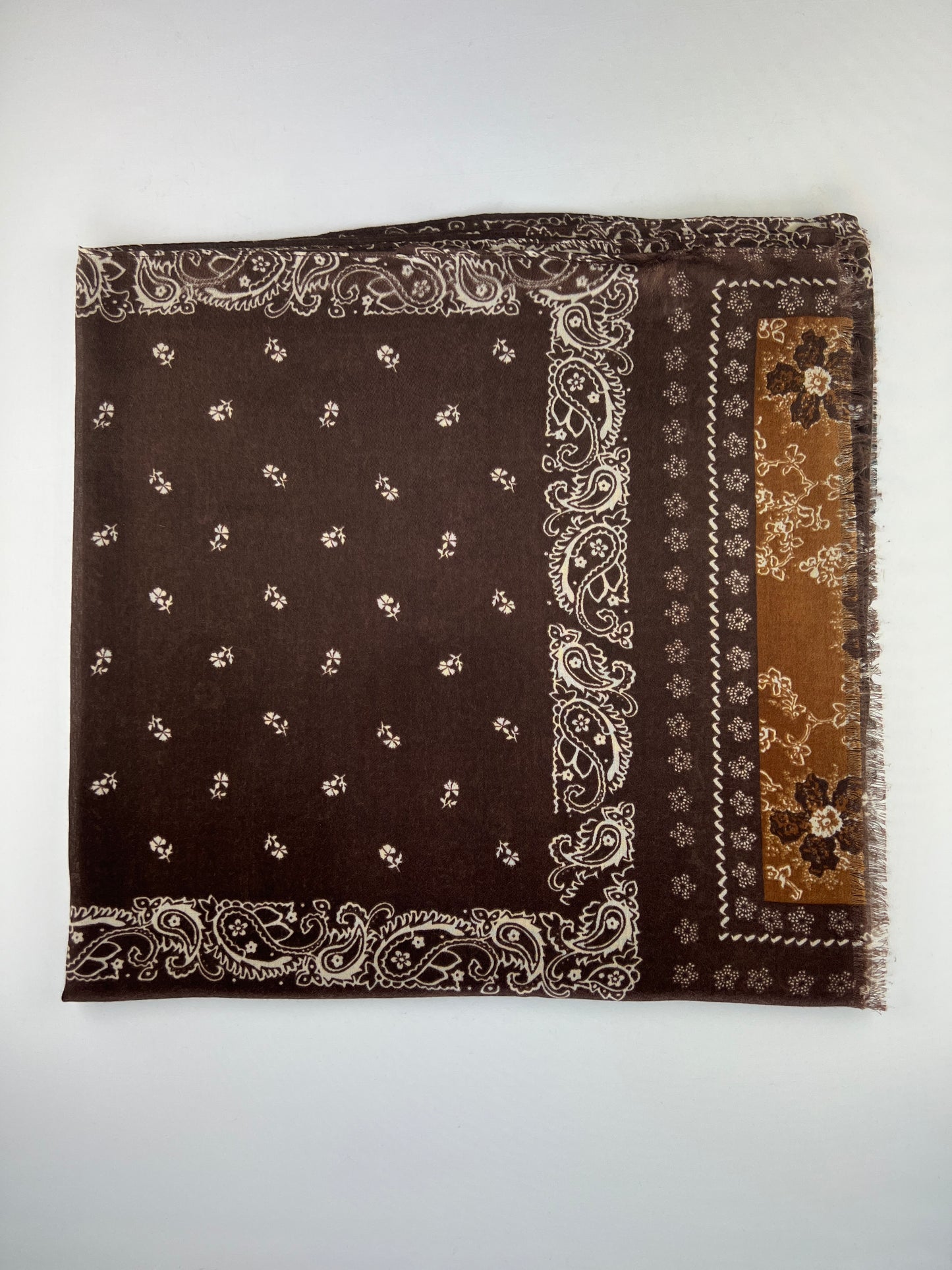Foulard Rectangulaire Motif Cachemire Floral 100% Viscose