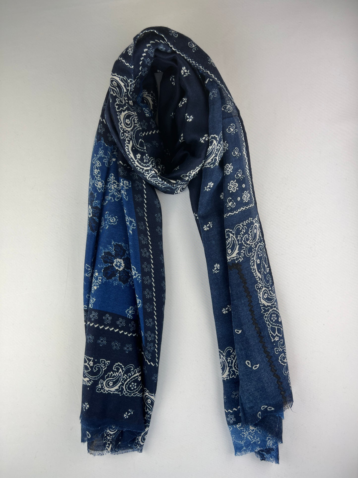 Foulard Rectangulaire Motif Cachemire Floral 100% Viscose