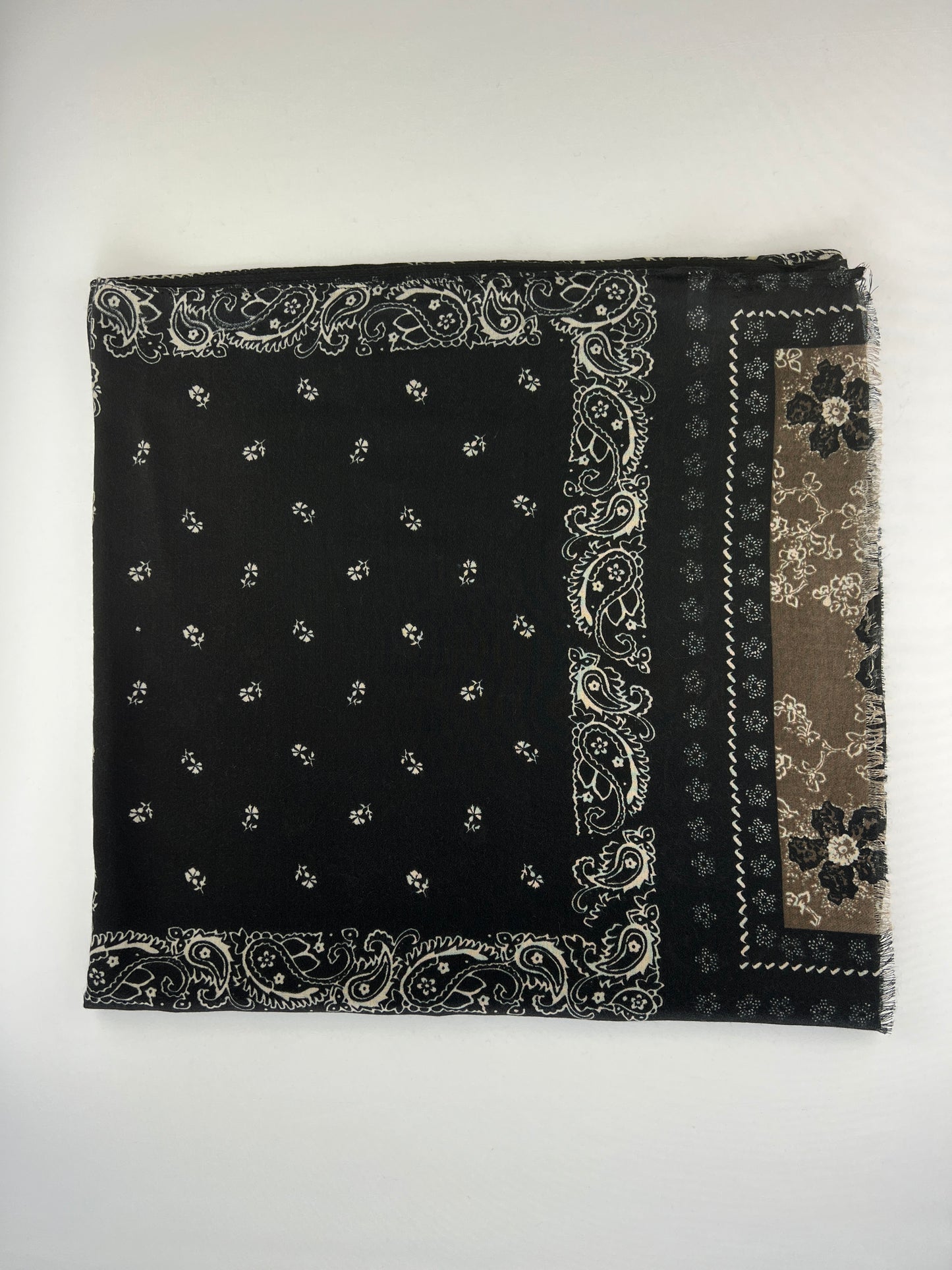 Foulard Rectangulaire Motif Cachemire Floral 100% Viscose