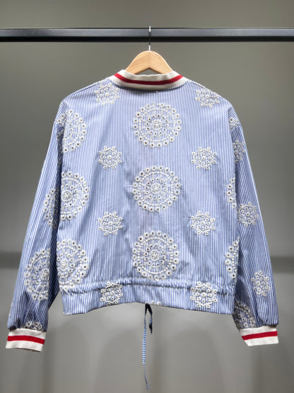 Veste Courte Zippé Rayé à Dentelle Anglaise Taille à Cordon