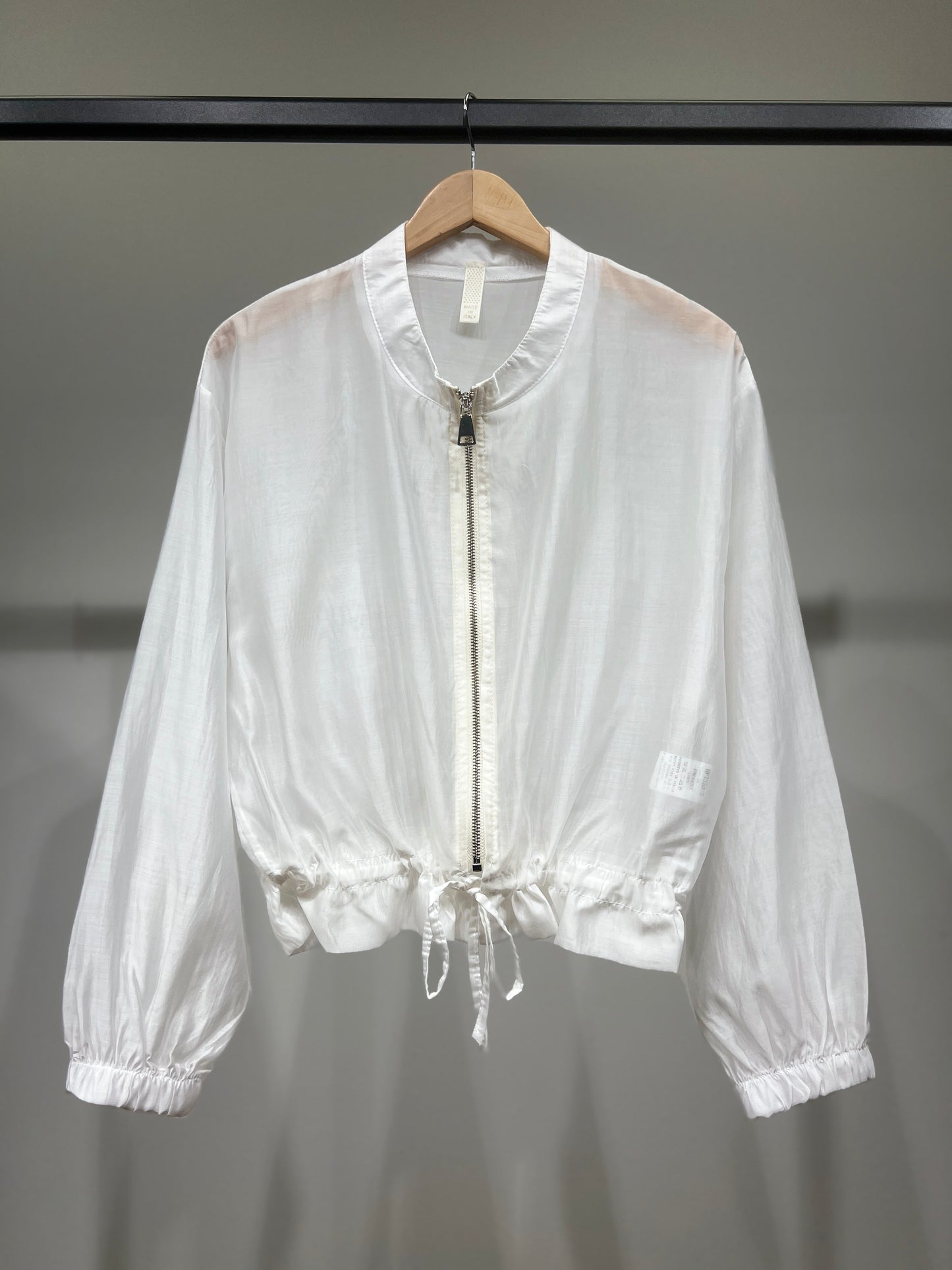 Veste Courte Zippé Manches Bouffantes Taille à Cordon