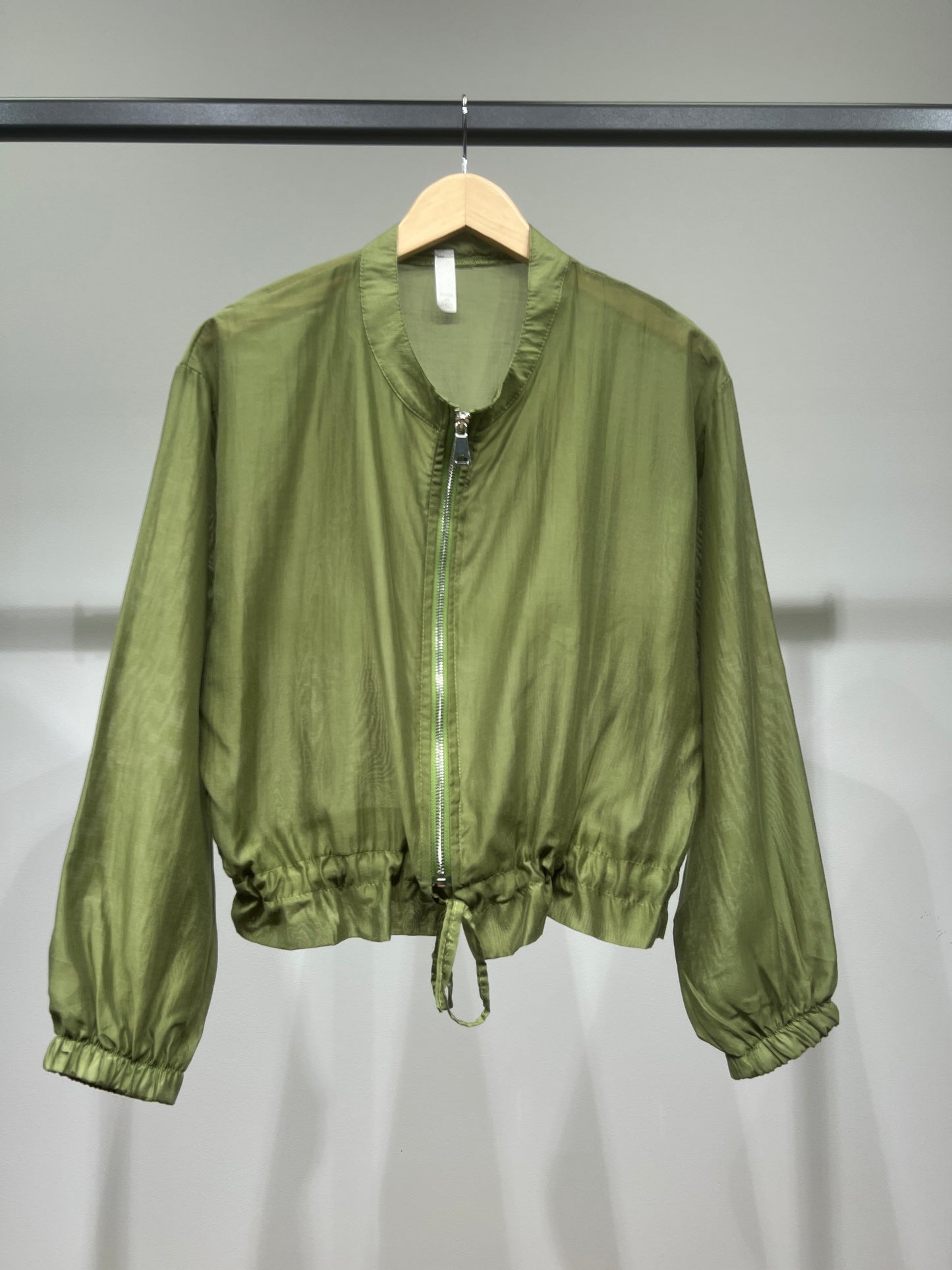Veste Courte Zippé Manches Bouffantes Taille à Cordon