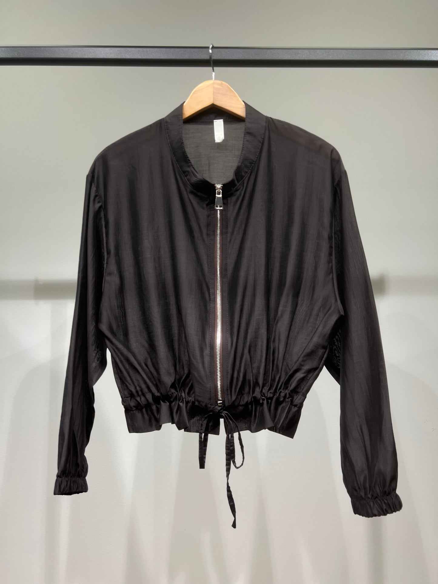 Veste Courte Zippé Manches Bouffantes Taille à Cordon