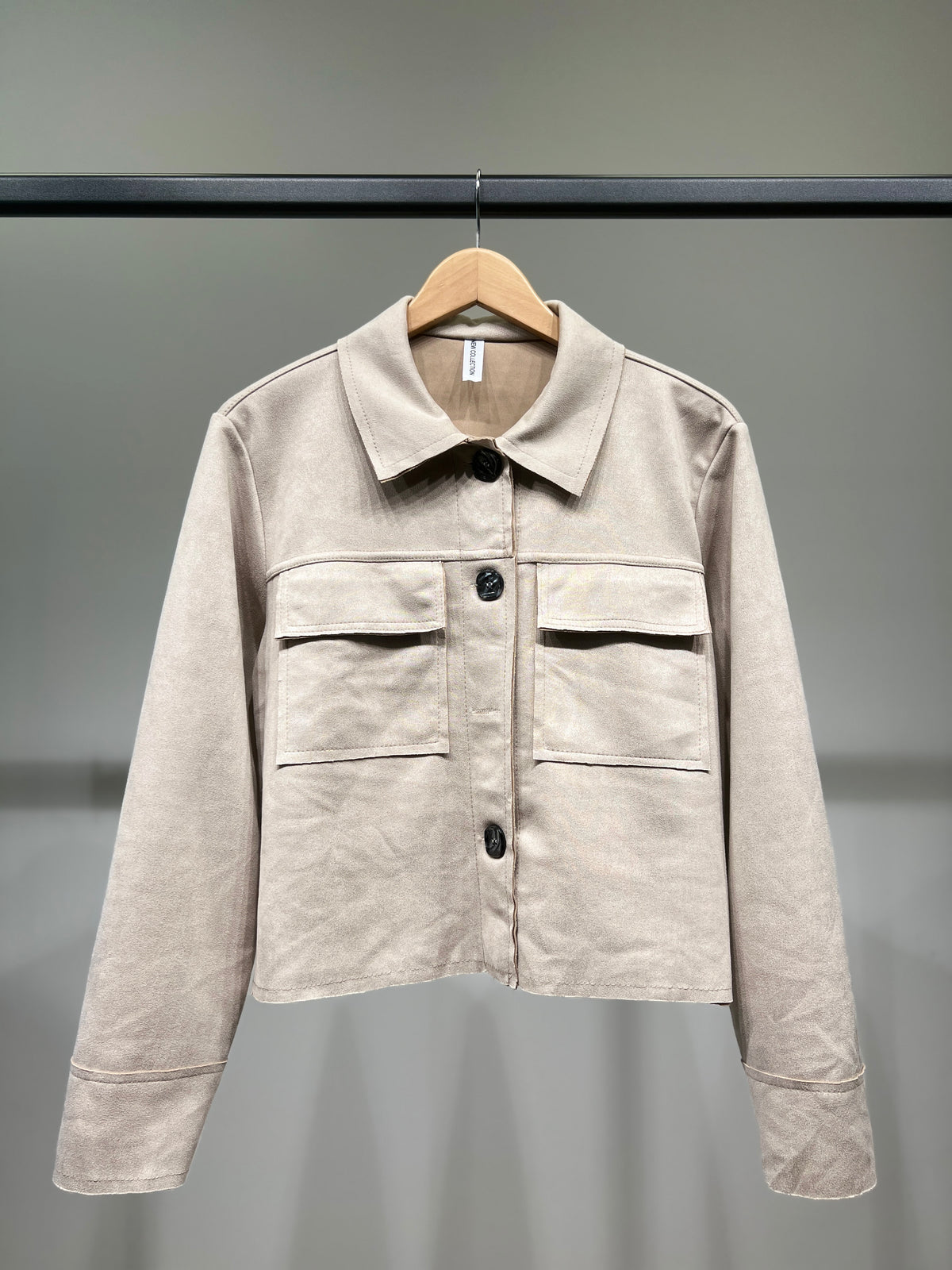 Veste Courte Surchemise Suédine Cropped Poches Plaquées