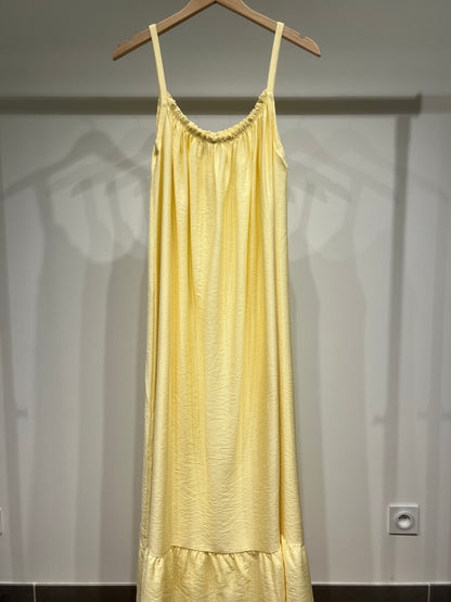 Robe Maxi Fluide Col Froncé Bretelles Fines Bas Volanté
