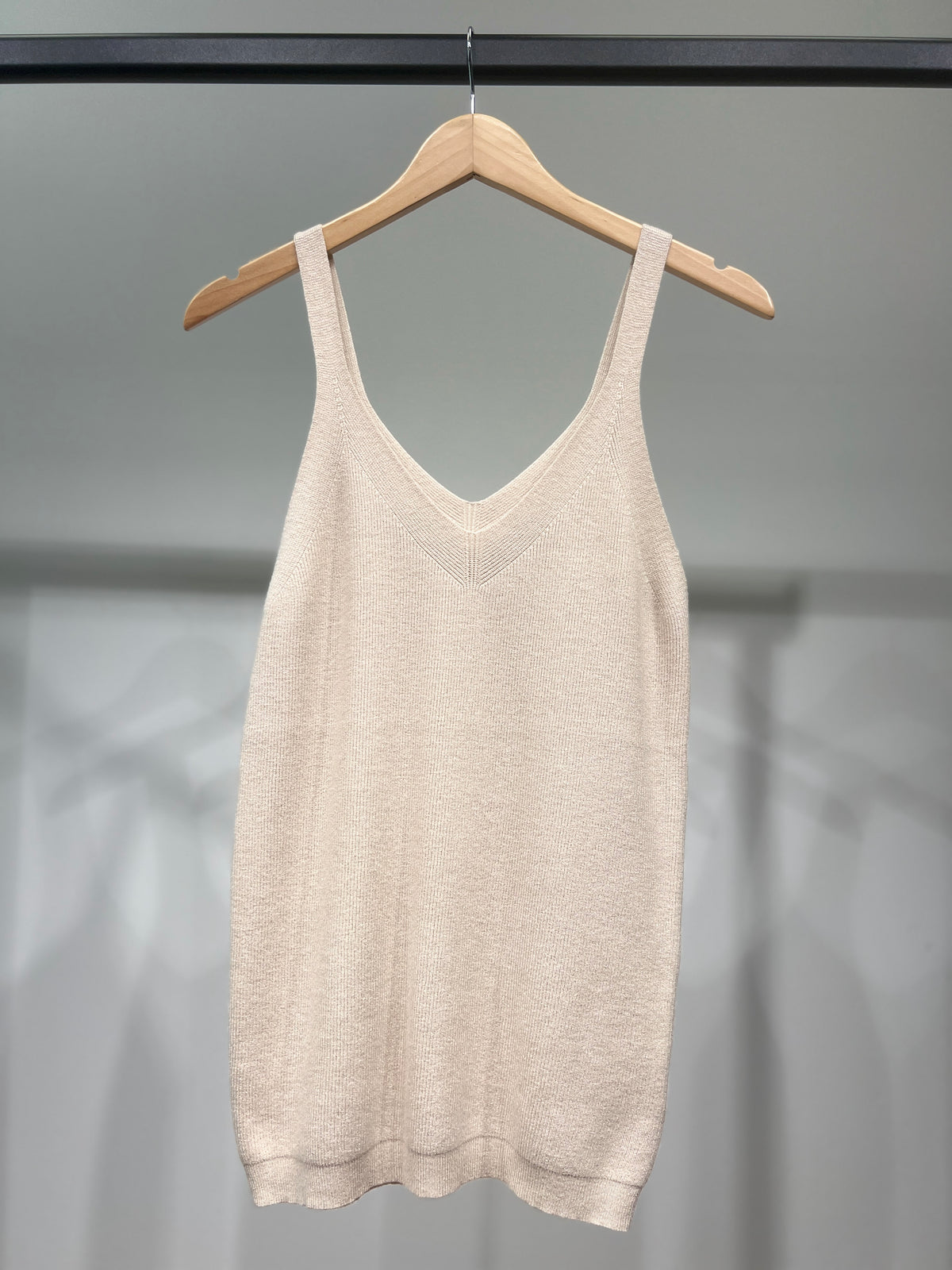Débardeur Maille Côtelé Simple Col V Bretelles Larges Taillé S/M-M/L