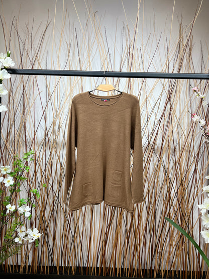 Pull Ample Fentes Cotés Boutonnées Poches Décoratives