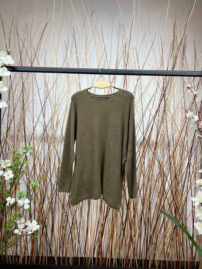 Pull Ample Fentes Cotés Boutonnées Poches Décoratives