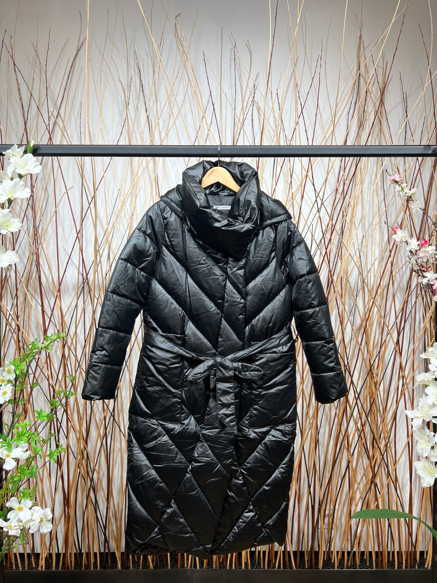 Doudoune Longue Col Montant à Capuche Boutonné & Zippé Avec Ceinture Taillé S-M-L-XL
