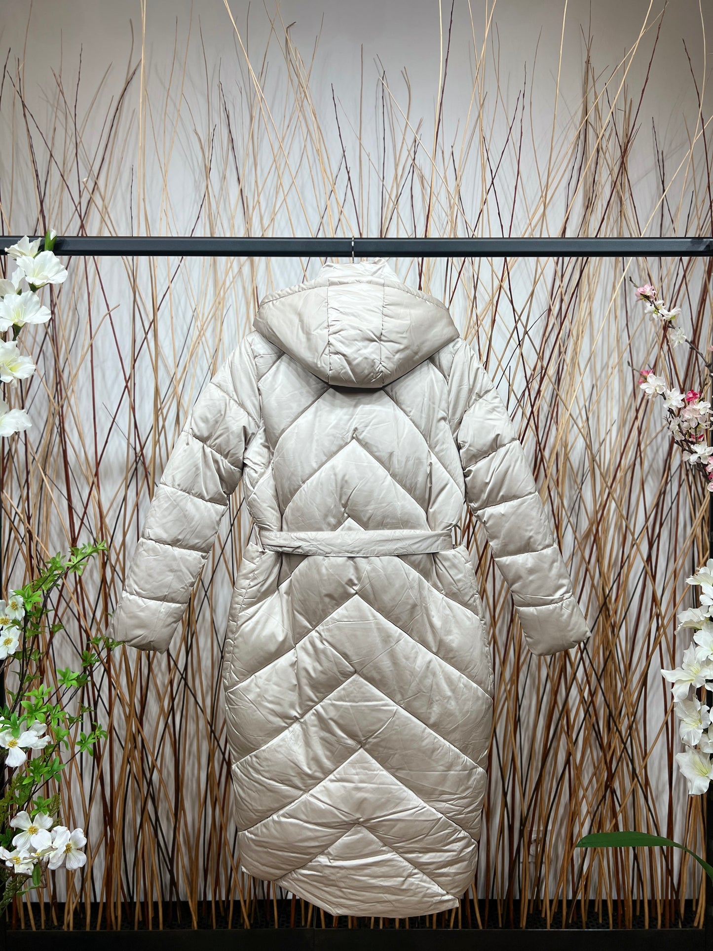 Doudoune Longue Col Montant à Capuche Boutonné & Zippé Avec Ceinture Taillé S-M-L-XL