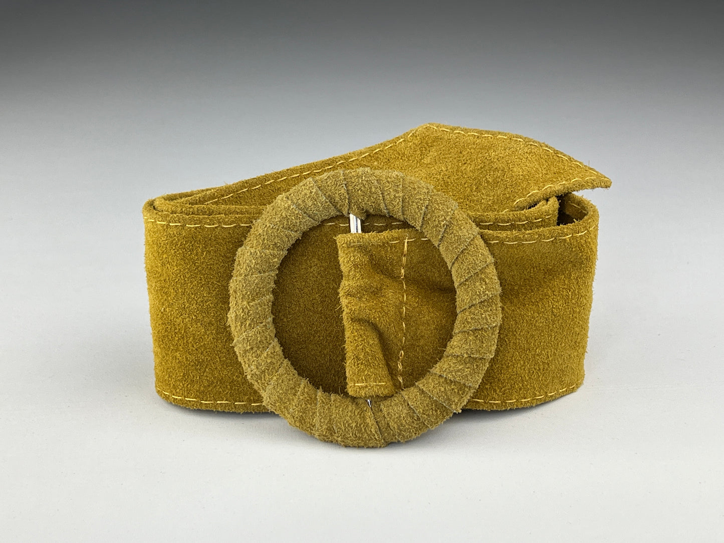 Ceinture Large En Cuir Boucle Ronde Gainée Ton Sur Ton