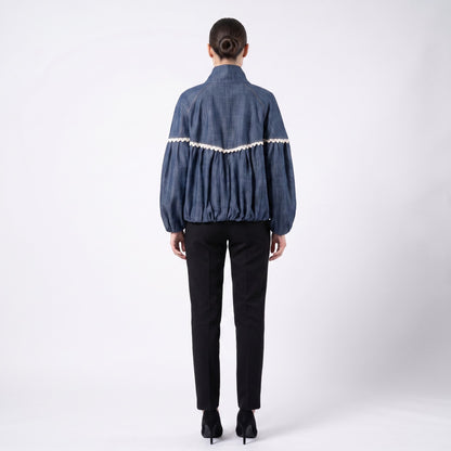Blouson Coupe Blousante Denim Col Montant Dentelle Manche Bouffantes Poches