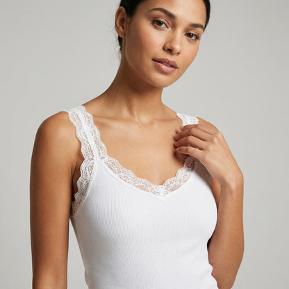Débardeur Côtelé à Brettelles Fines à Dentelle 100% Coton