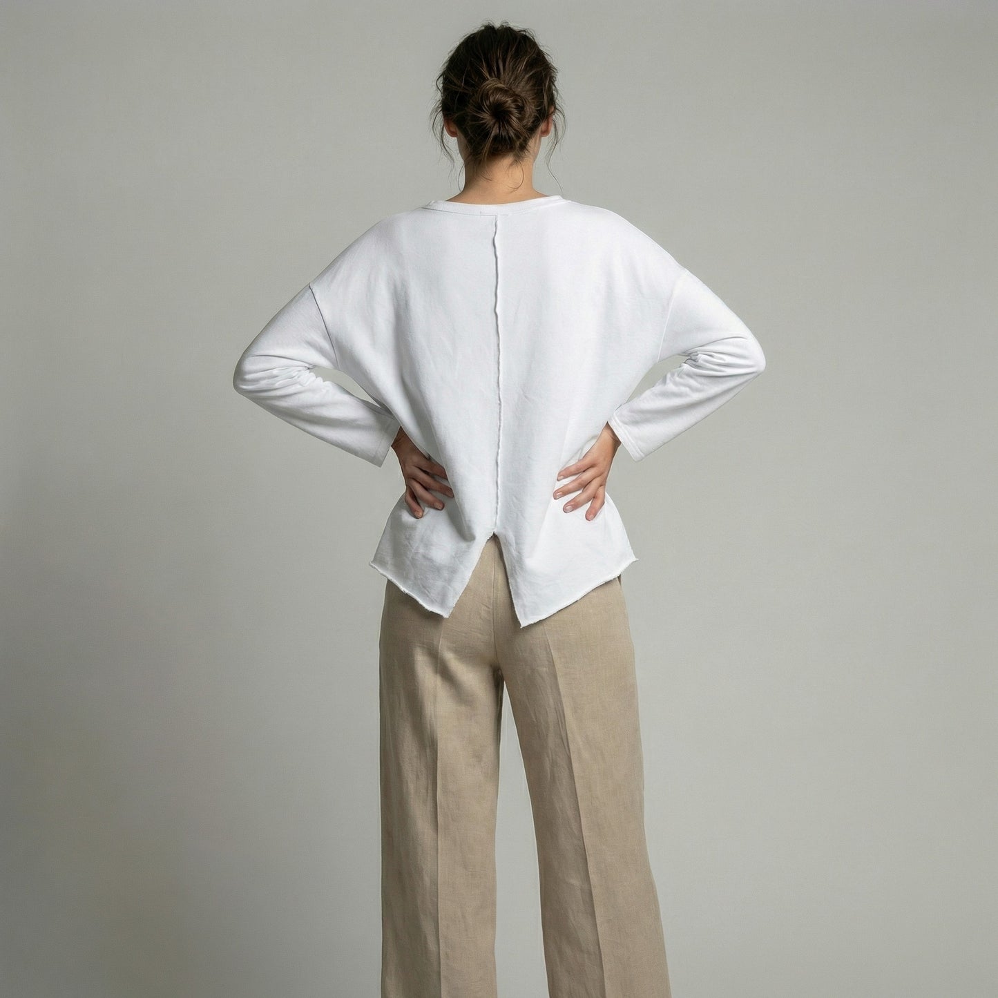 Pull Large Col Rond Décoration Florale 70% Coton