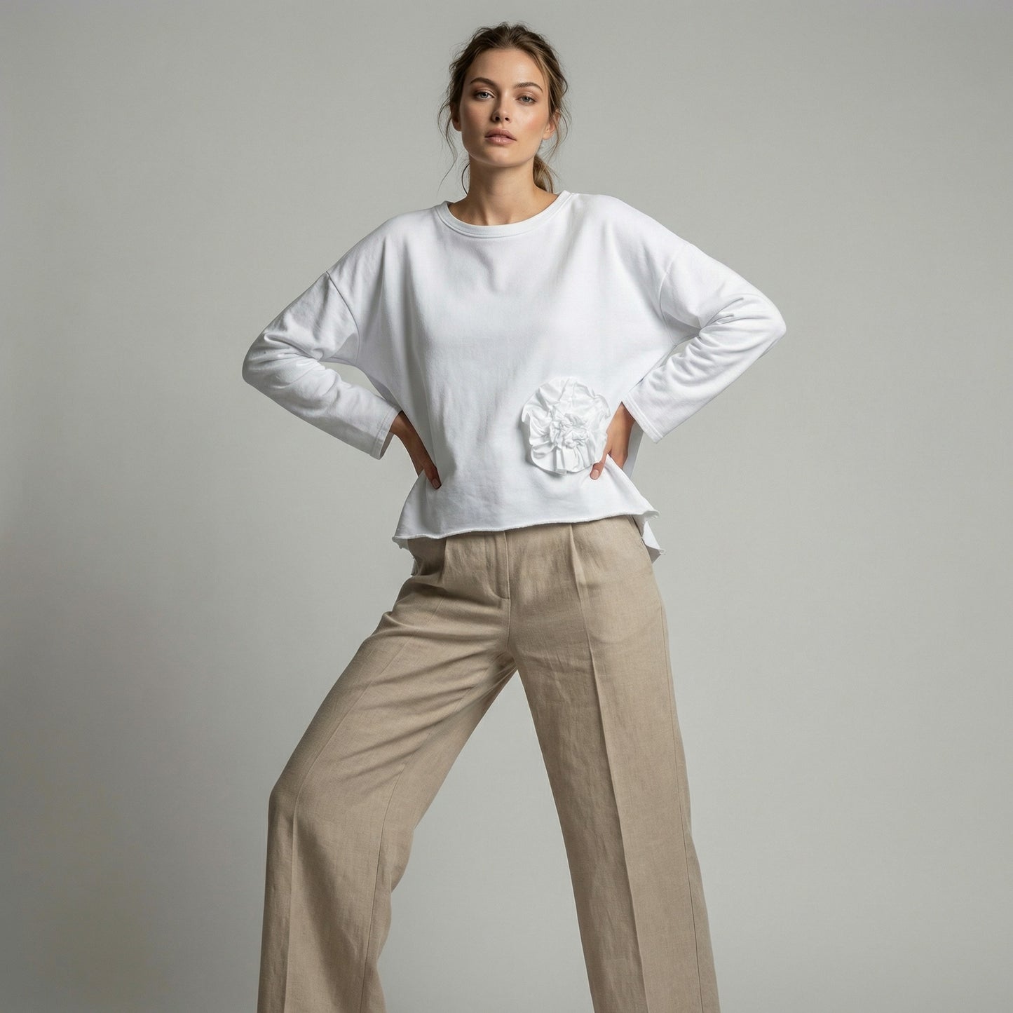 Pull Large Col Rond Décoration Florale 70% Coton