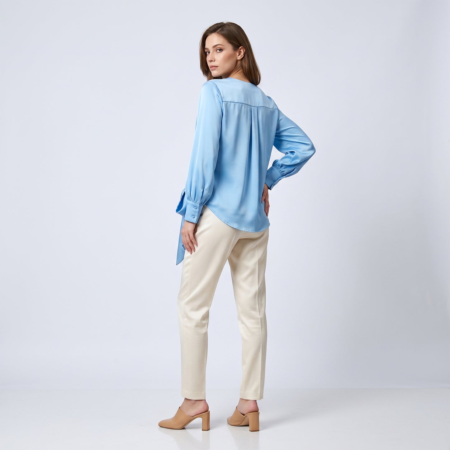 Blouse Cache-Cœur Fluide Satiné Asymétrique Boutonné