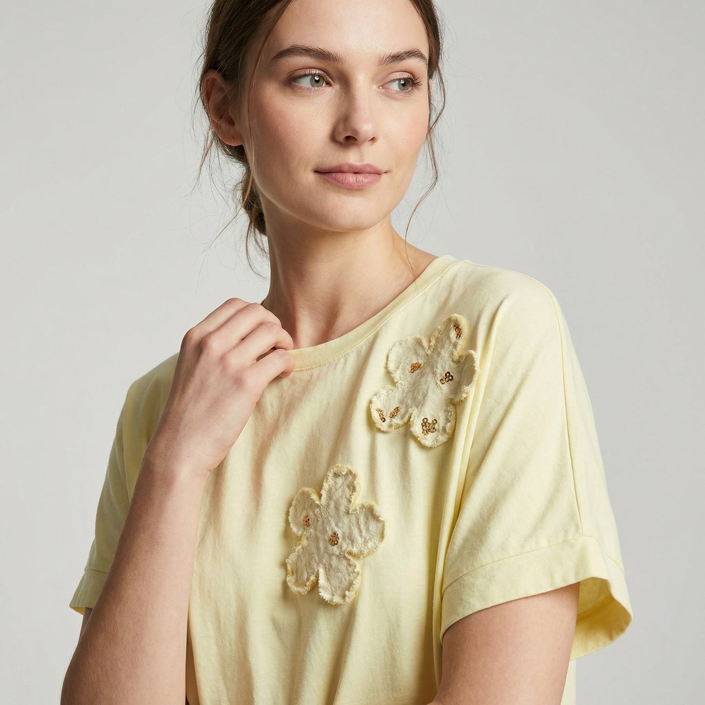 T-Shirt Manche Courte Motif Fleur Brodé Sequins 100% Coton