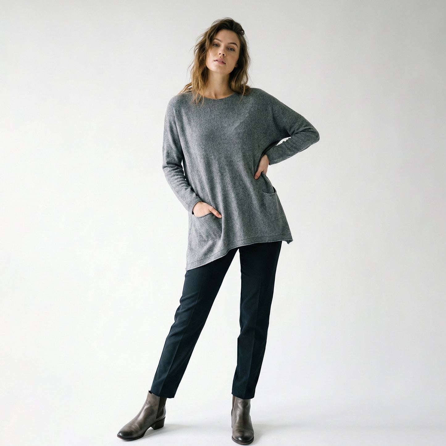 Large Sweater with Small Functional Pockets and Round Neck