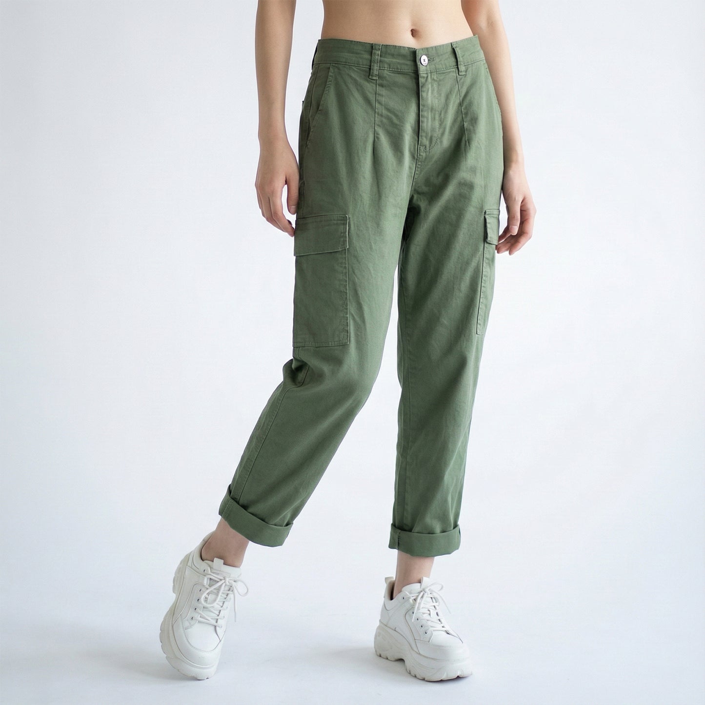 Wide Fit Balloon Cut Cargo Pants
