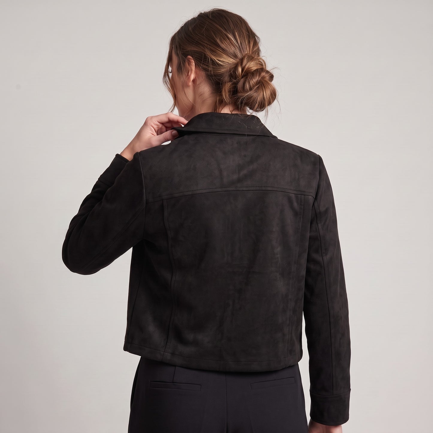Veste Courte Surchemise Suédine Cropped Poches Plaquées