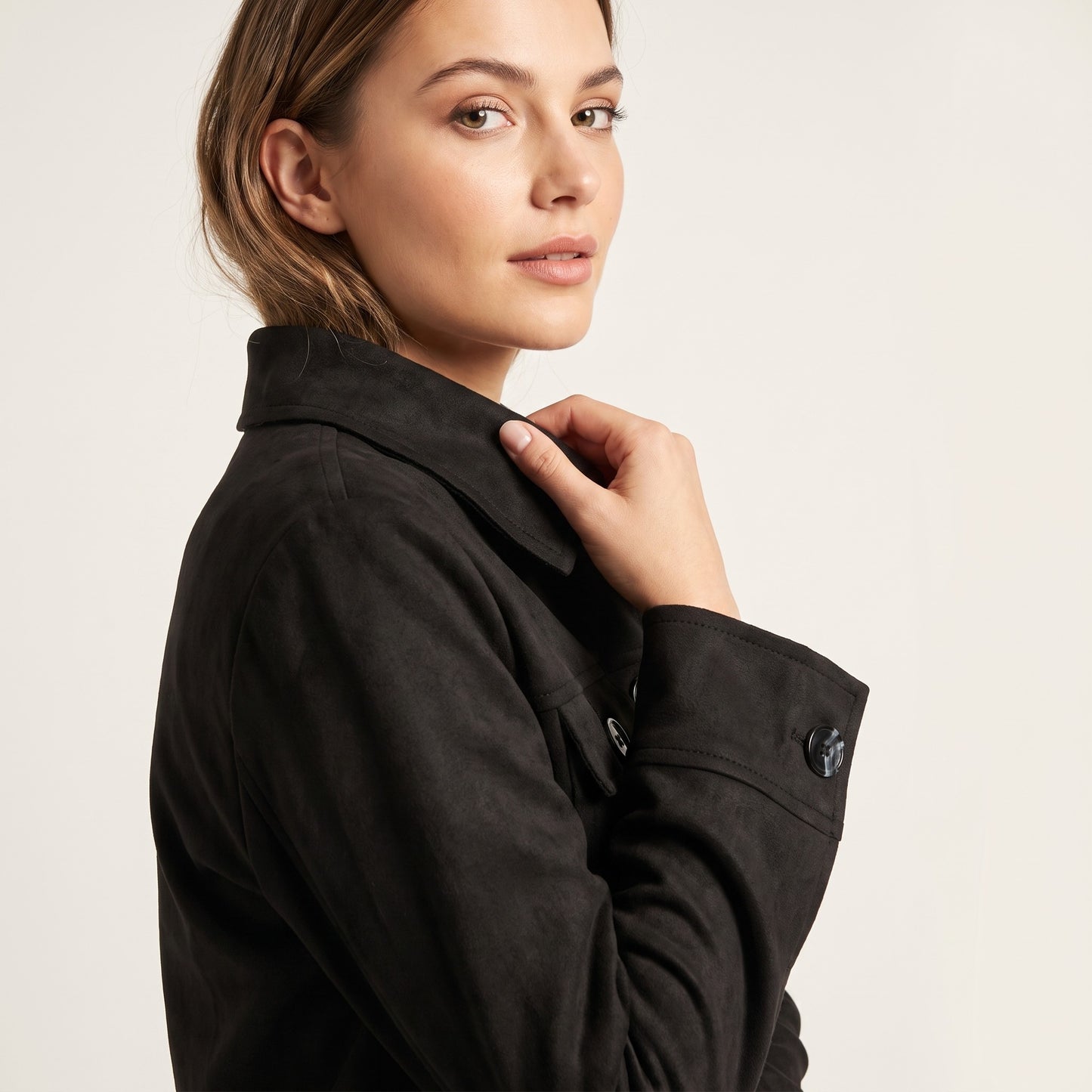 Veste Courte Surchemise Suédine Cropped Poches Plaquées