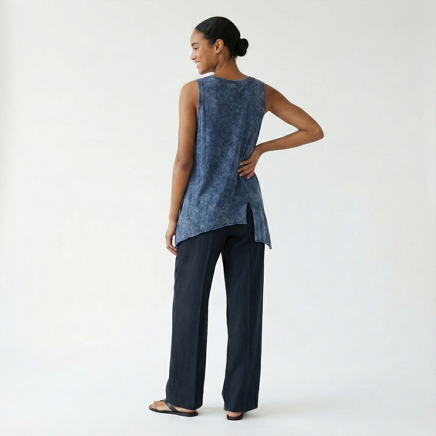 Débardeur 100% Coton Col V Asymétrique En Pointe à Boutons Motif Marbré