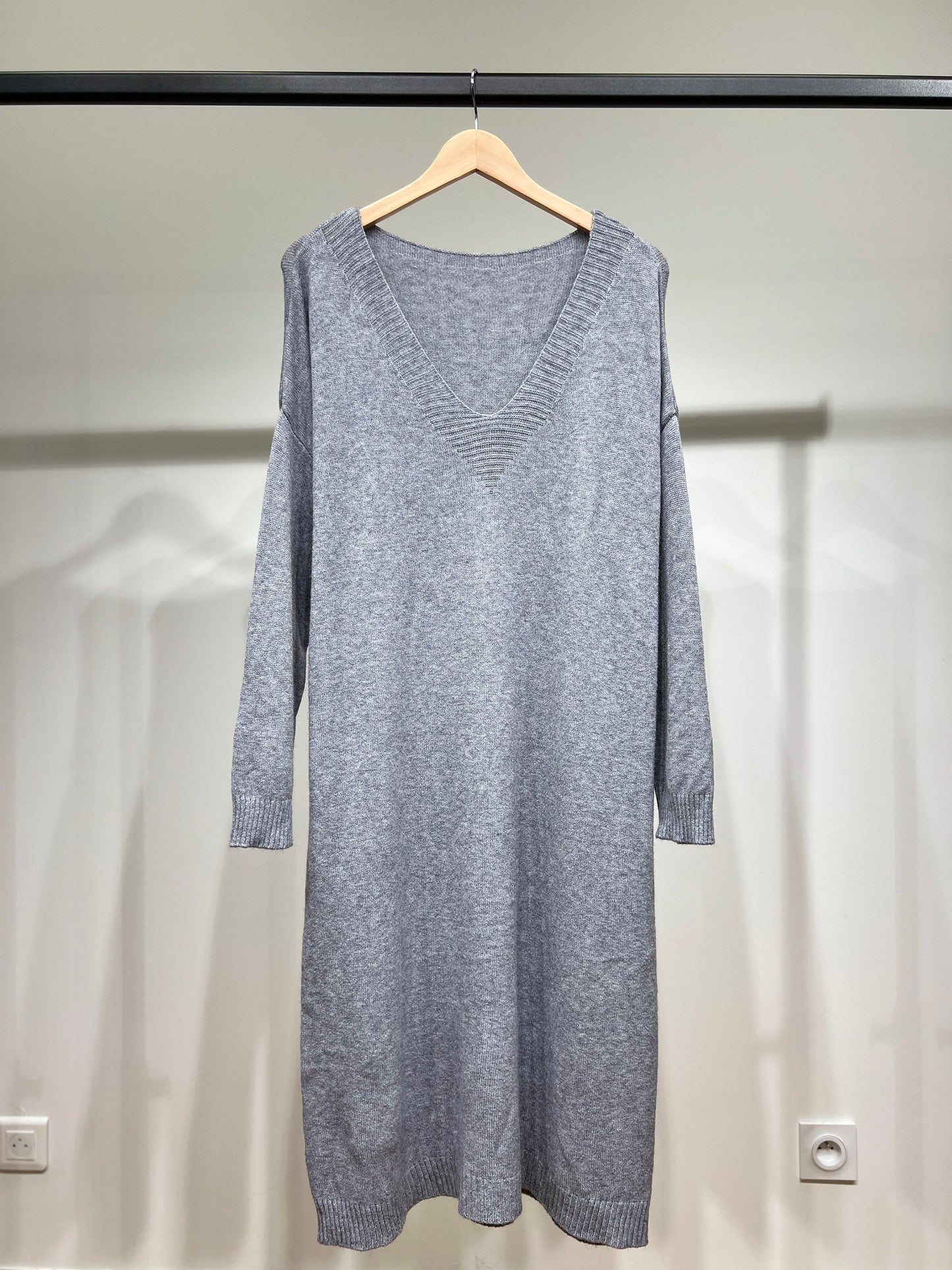 Robe Pull Maille Fine Bord-Côtes Côtelé Col V