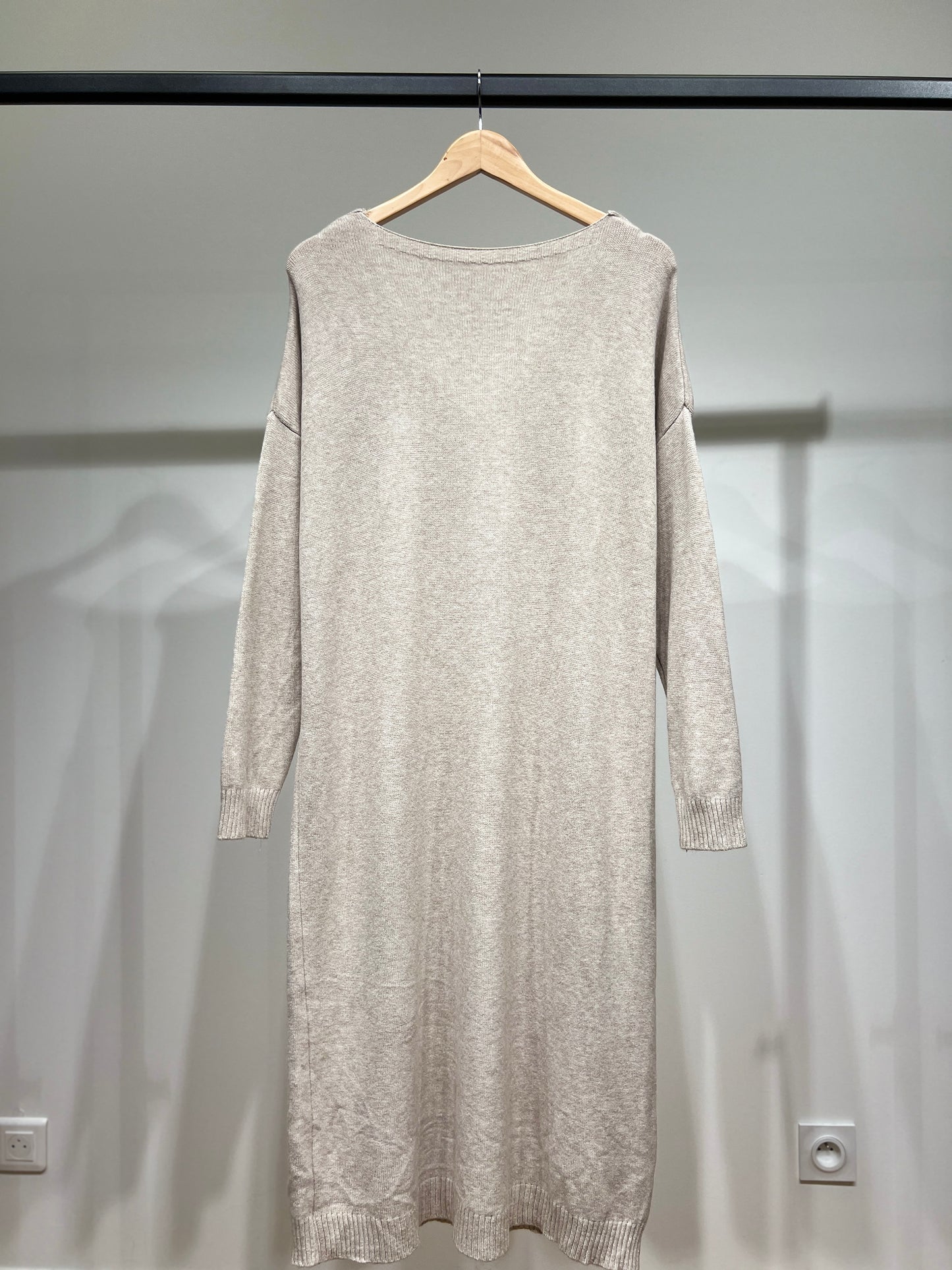 Robe Pull Maille Fine Bord-Côtes Côtelé Col V